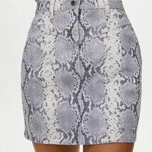 Aritzia Wilfred Free Kesley  Snake Print Pencil‎ Skirt